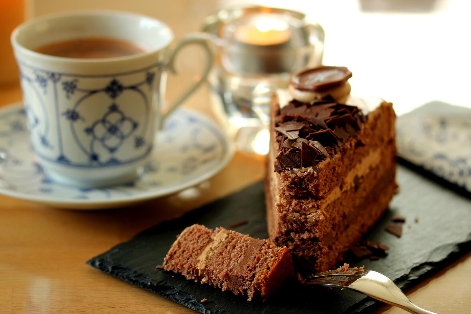 Bolo de Chocolate com Recheio de Café