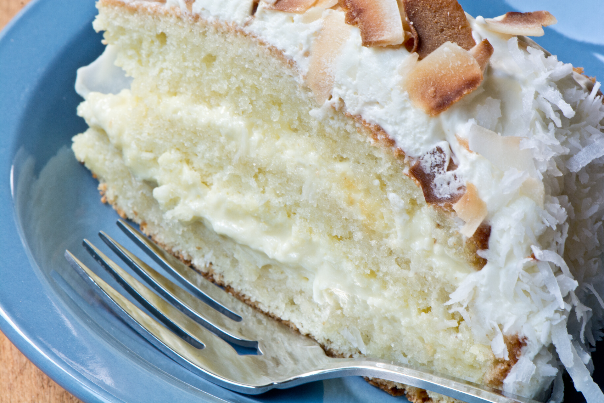 Bolo Prestígio (Chocolate Coconut Cake) - Sabor Brasil