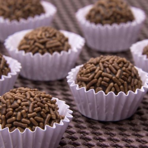 Faça brigadeiro simples