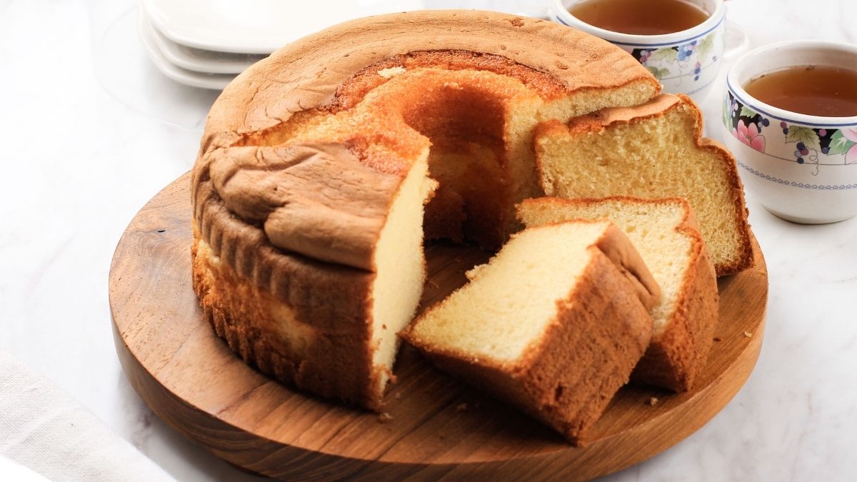 Lanche da manhã: aprenda como fazer bolo de pão de mel em 1h