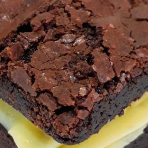 Receita de brownie recheado de Leite Ninho